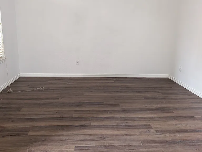 7721 Shasta Dr — Photo 15