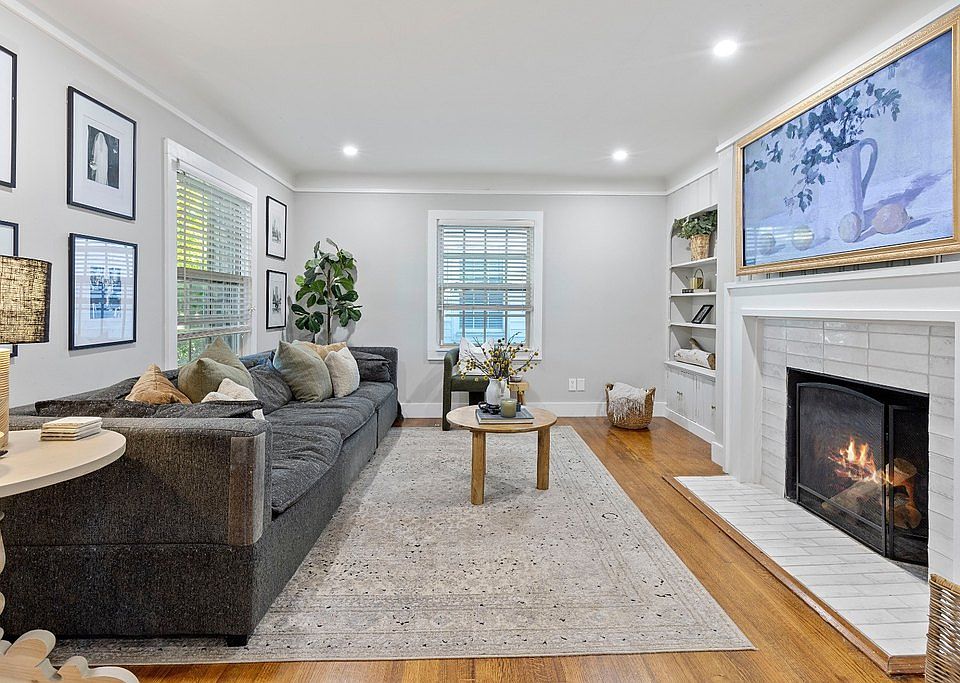 2612 E 18th St, Tulsa, OK 74104 | Zillow