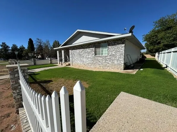 606 SW 6th St, Seminole, TX 79360