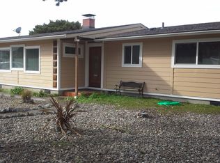 1160 Newport Ave SW, Bandon, OR 97411