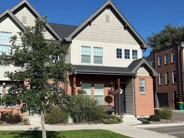 5242 Allison Way #D — Photo 2
