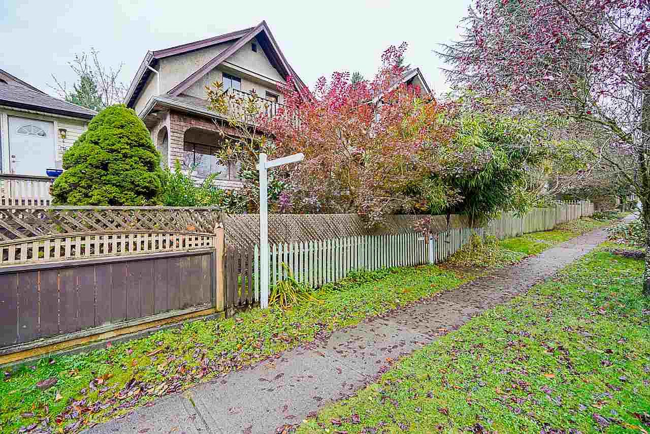 766 E 28th Ave Vancouver V5v 2n7 Mls R Zillow