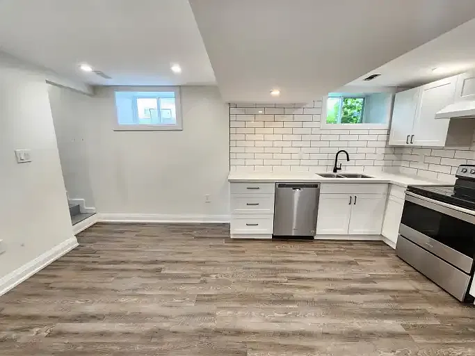 2 bed, 1.0 bath, $1,650 — Photo 4