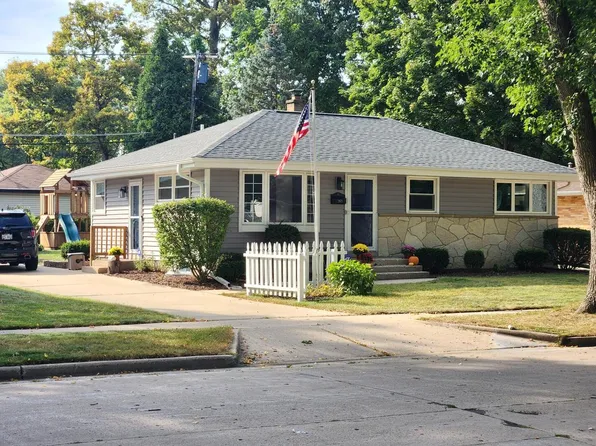 2971 South 104th STREET, West Allis, WI 53227