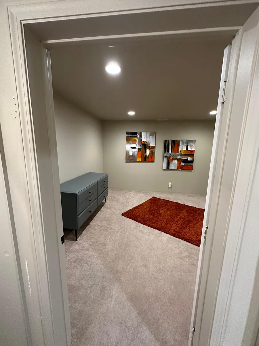 Building Photo - 217 San Remo Ln #BASEMENT