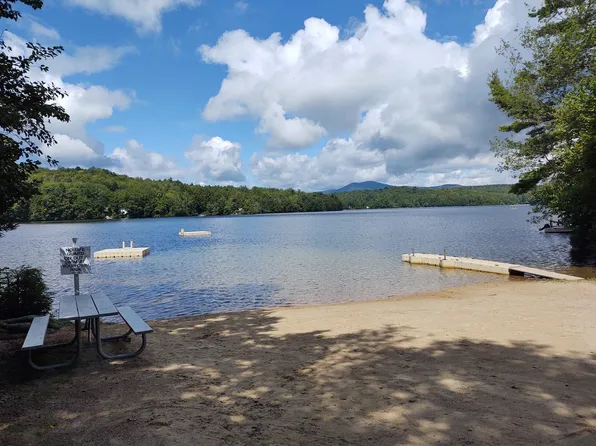 2 Heritage Road, Wolfeboro, NH 03894