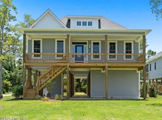 7105 E Yacht Dr, Oak Island, NC 28465