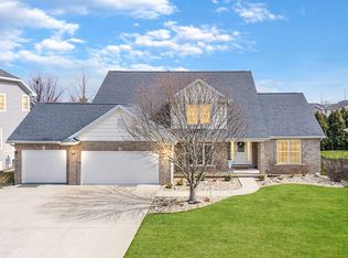 1706 Wintergreen Pkwy, Normal, IL 61761