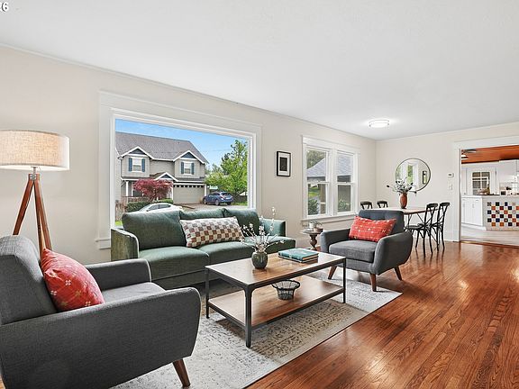 5th image of 428 Willamette St