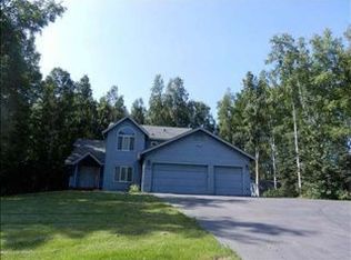 21322 Paula Sue Cir, Chugiak, AK 99567