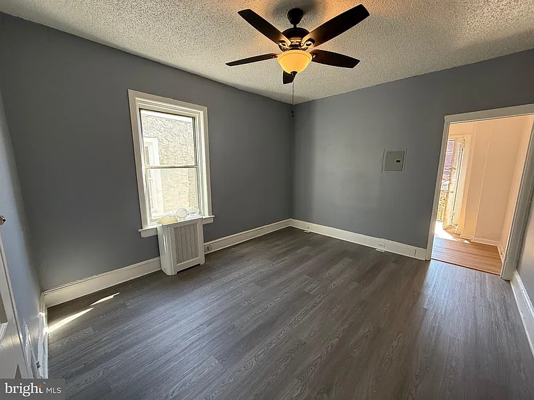 5052 Wayne Ave — Photo 11