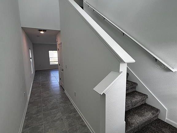 5th image of 215 AQUA AVENUE