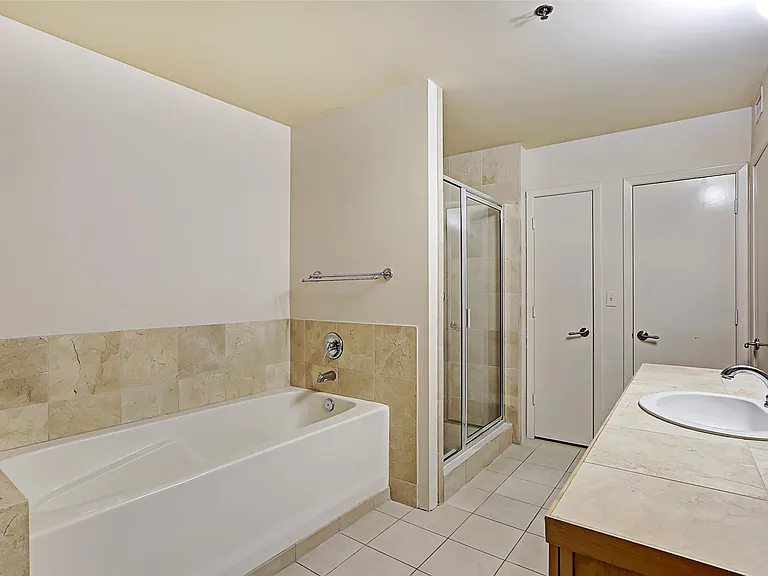 917 Main St #503 — Photo 17