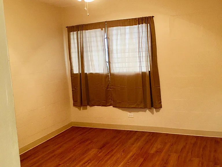 1547 Miller St — Photo 5