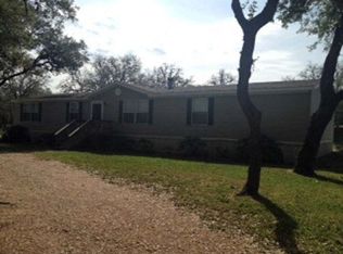 88 Hester Rd, Victoria, TX 77905