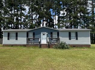 115 Howards Ln, Dunn, NC 28334