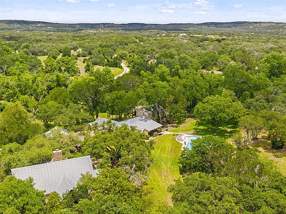 4th image of 505 Red Corral Ranch Rd