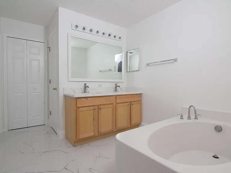 2301 El Marra Dr — Photo 20