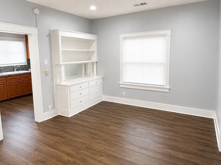 12261 Magnolia Blvd — Photo 11
