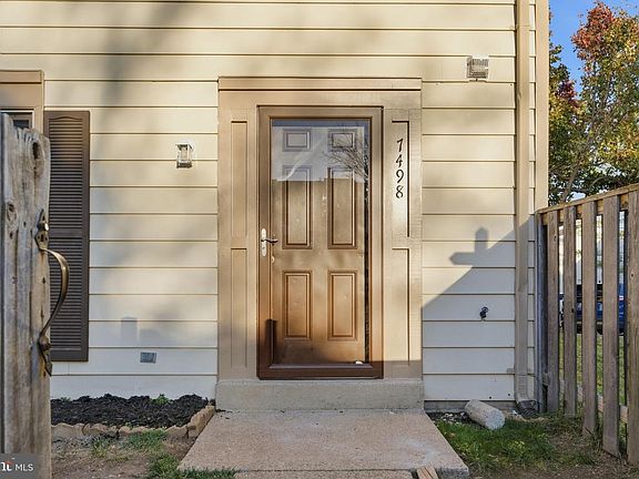 3rd image of 7498 Tangier Way