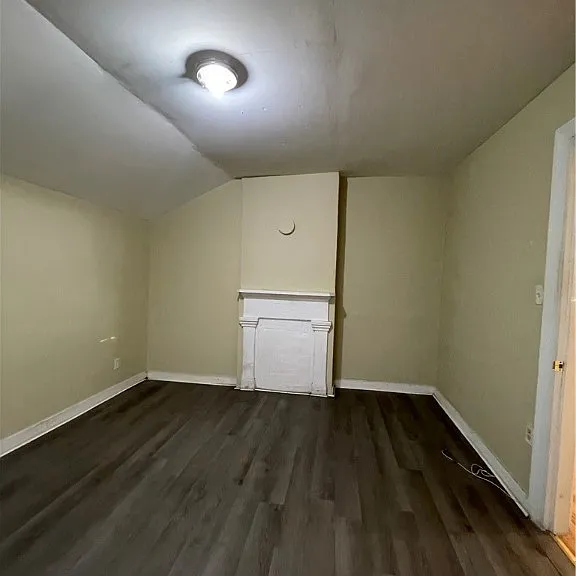2514 Q St — Photo 3