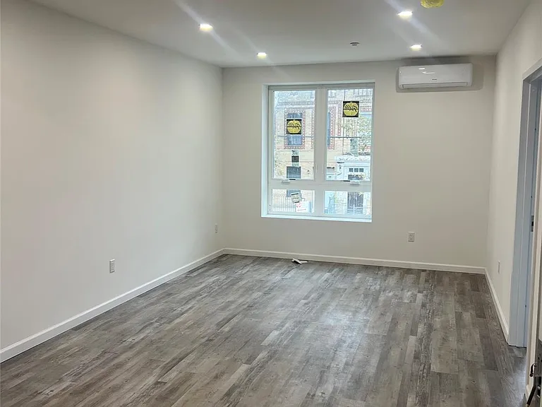518 Thatford Ave #3 — Photo 7