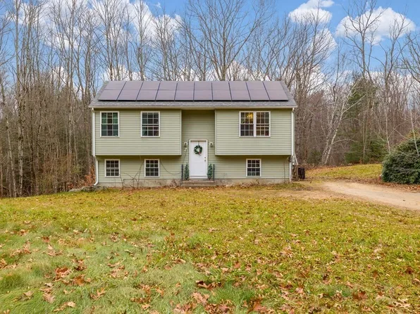 84 Charles St, Leicester, MA 01524