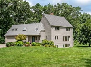 100 Old Farm Ln, Attleboro, MA 02703