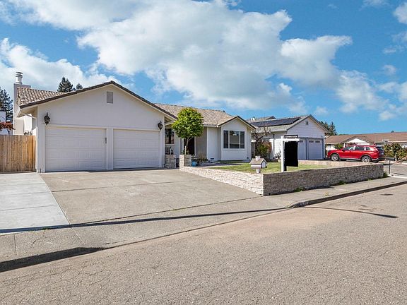 3rd image of 967 San Francisco Way