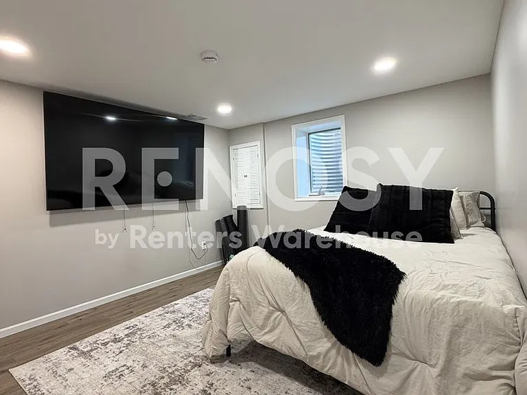 52 West Rd — Photo 8