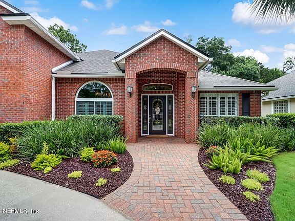 2nd image of 9403 CEDAR DELL Court