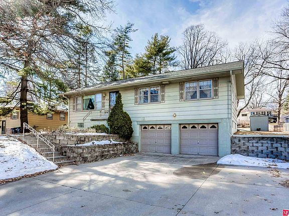 2nd image of 5026 Oaks Ln