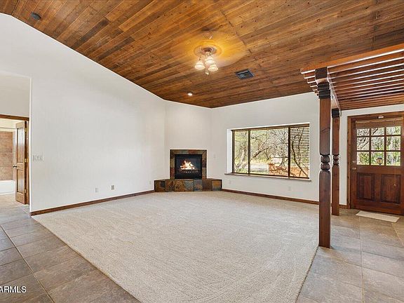 4th image of 4755 E LYNN Court