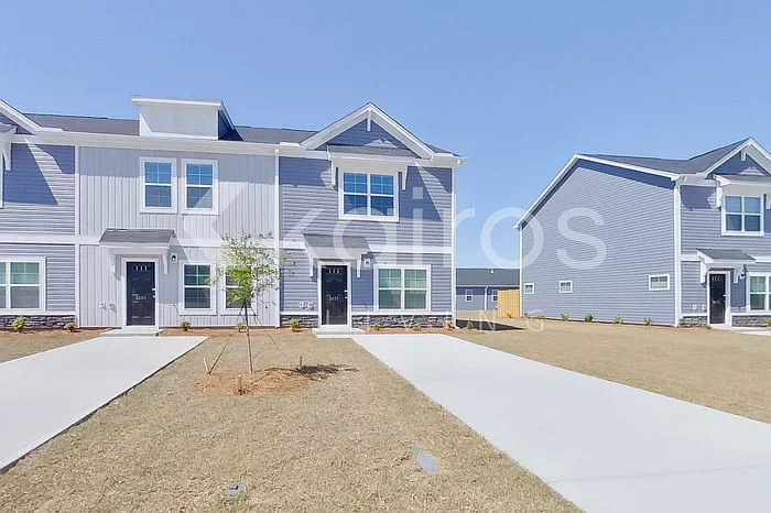 Building Photo - 2477 Banyon Cir