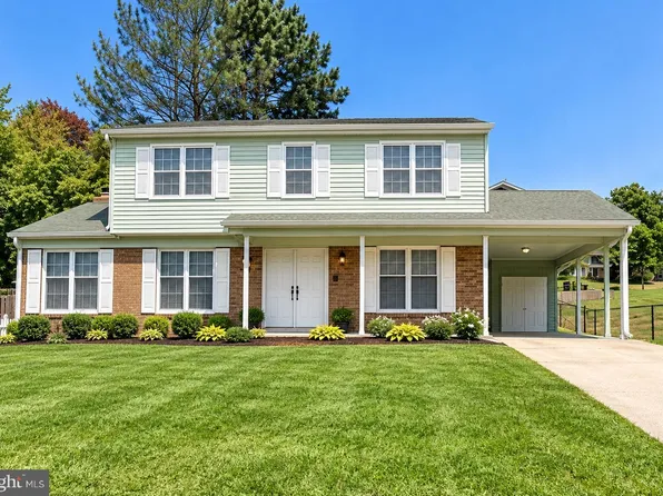 5218 Kenstan Dr, Temple Hills, MD 20748