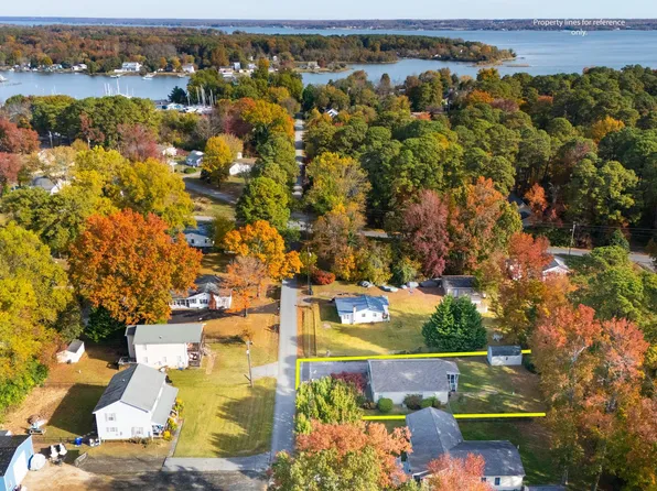 17466 Audrey Rd, Cobb Island, MD 20625