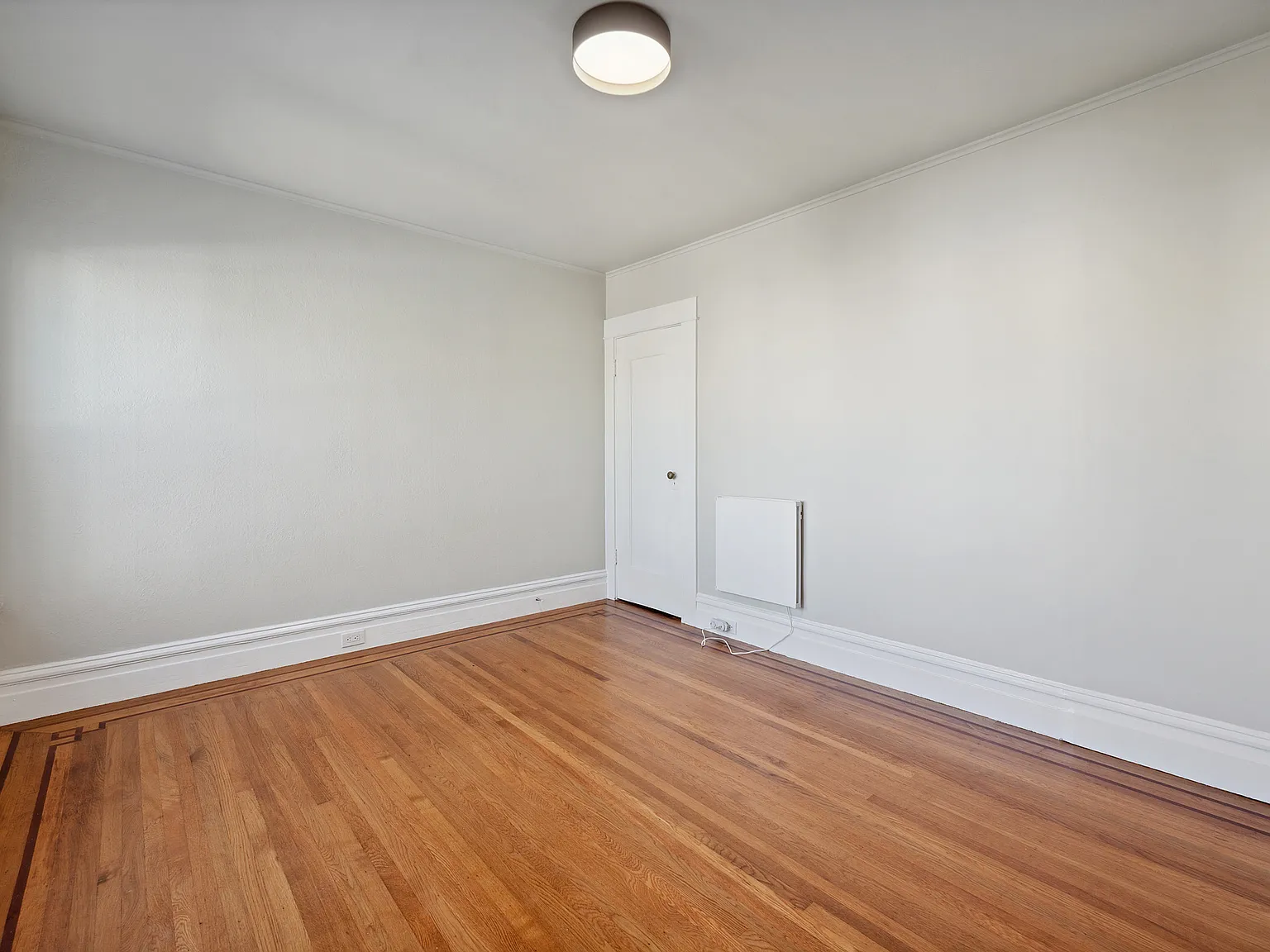 1 bed, 440 sqft, $3,345 — Photo 2