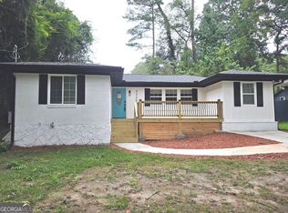 3340 Pinehill Dr, Decatur, GA 30032