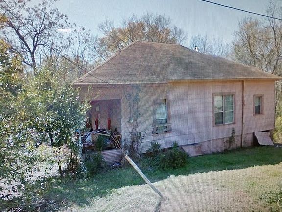 5th image of 1201 Cummins St