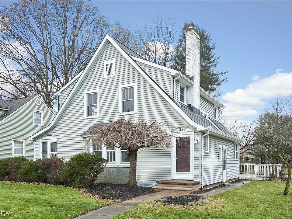 1st image of 227 Kenilworth Dr