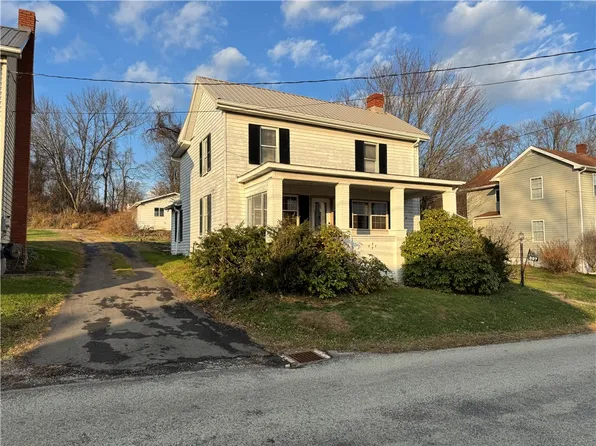 327 Rocktown Rd E, Tarrs, PA 15688
