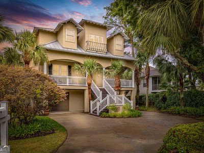 135 Compass Point Dr, Saint Simons Island, GA, 31522