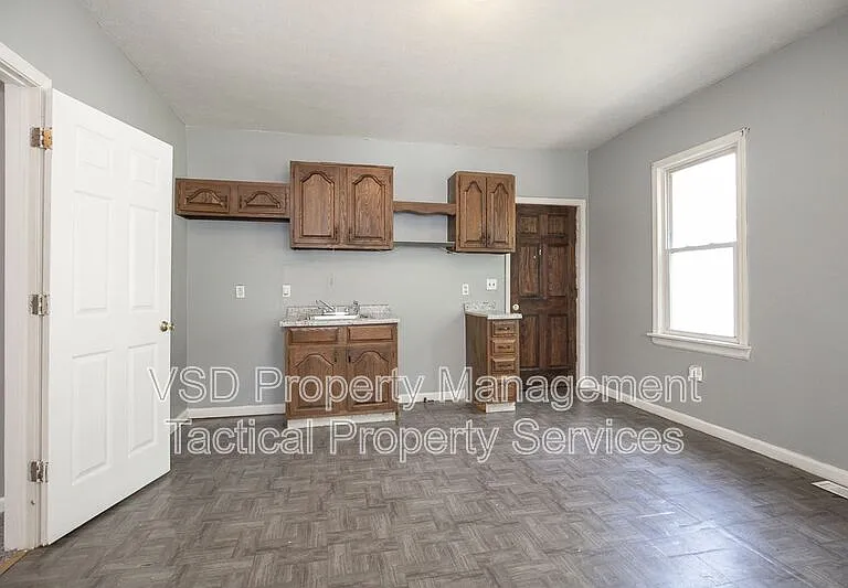 3651 E 55th St #3 — Photo 6