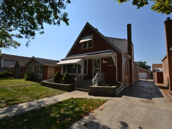 9516 S Francisco Ave, Evergreen Park, IL 60805
