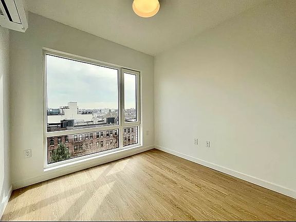 4th image of 333 Linden Blvd APT 7C