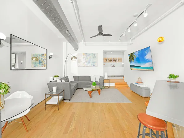 176 Johnson Street 2E image 1 of 13