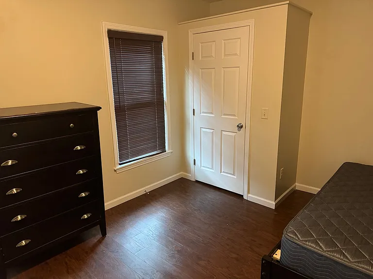 25 Reynolds Ave — Photo 5