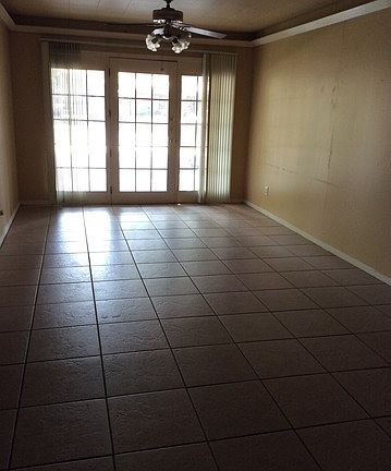 3rd image of 415 Harcourt Ave