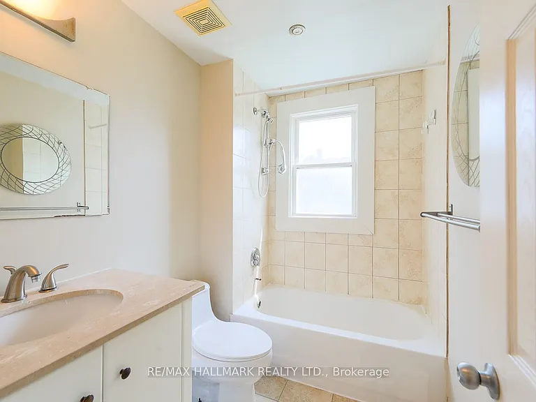 2159 Gerrard St E #UPPER — Photo 10