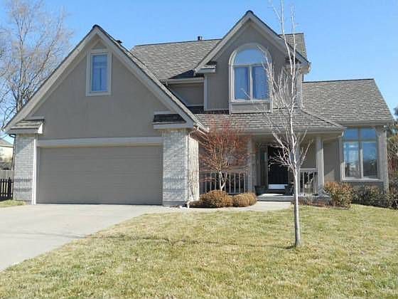 1st image of 909 Aspen Ct